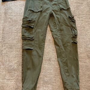 Windsor Olive Green Cargo Pants woman’s size small